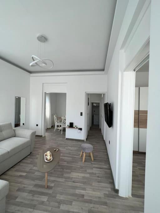 Bougainvillea Apartments 2 Nauplion Exterior foto